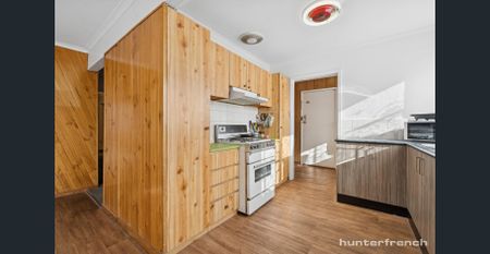 IDEAL LOCATION IN LAVERTON - Photo 5