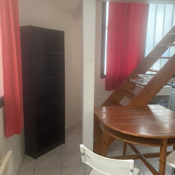 Location Appartement 1 pièce Meublé 15m² PARIS 14ème - Photo 1