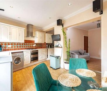 Westbury Terrace, Upminster, Essex, RM14 - Photo 4