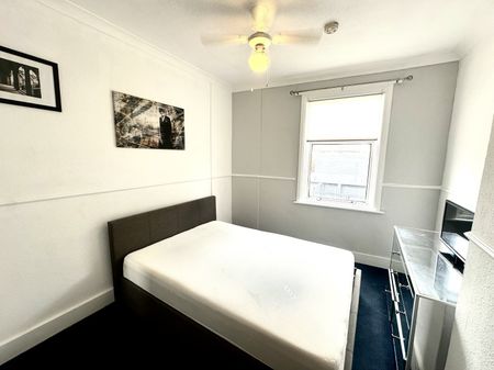Ley Street, Ilford, IG1 - Photo 2