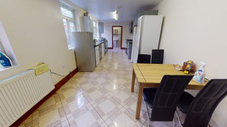 86 Willows Crescent Balsall Heath - Photo 2