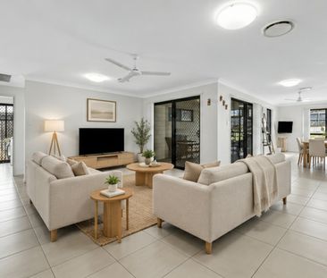 Spacious Family Home with a Large Backyard in Kirkwood - Photo 6