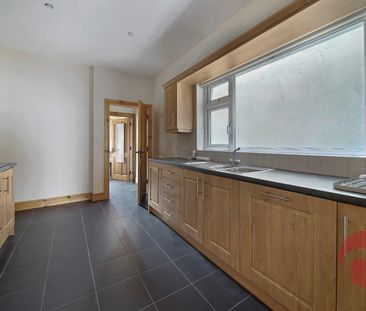 24 Governor Road, Derry - Photo 6