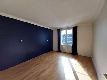 Location Appartement 4 Pièces 109 m² - Photo 4