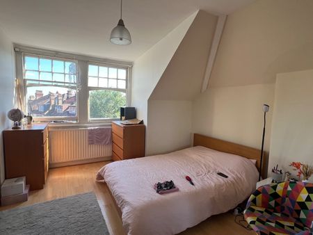 2 Bed Flat, Queens Avenue, N10 - Photo 2