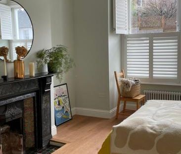 Charming, Generous Room and Living Space in the Brockley Consevatio... - Photo 5