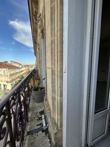 Location Appartement 3 pièces 77m² AGEN 47000 - Photo 5