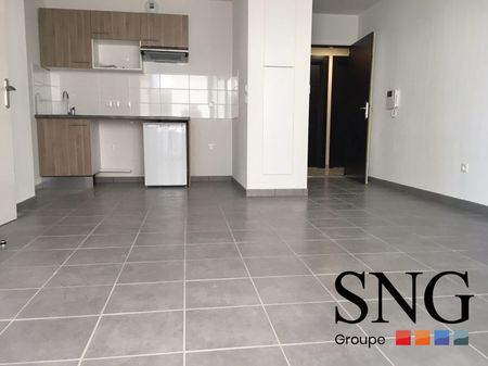 T2 AVEC BALCON ET PARKING - Photo 2