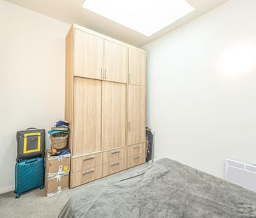 Bespoke apartment living - Photo 3