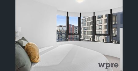 FULLY FURNISHED 1 Bedroom Plus Study/Dining Arear& 1 Car Apartment - Photo 4