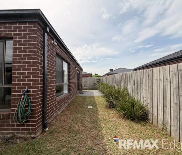 “Spacious, Stylish & Perfectly Located Family Home” - Photo 5