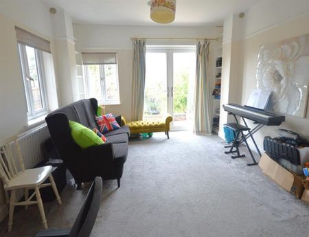 3 Bedroom Semi Detached To Let - Photo 3