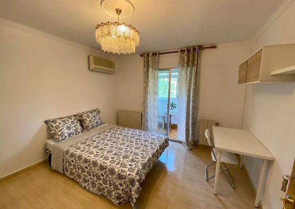 Plaza de Vulcano, Madrid, Community of Madrid 28025