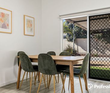 Lifestyle & Convenience in a Spacious Family Home - Photo 4