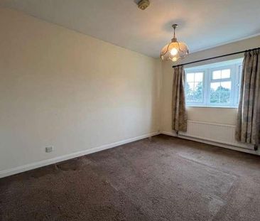 West Byfleet, Surrey, KT14 - Photo 2