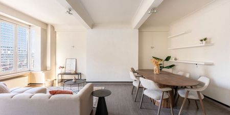 Appartement te huur in Antwerpen voor € 1.380 met 2 slaapkamers - Photo 3