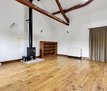 2 bedroom barn conversion to rent - Photo 5