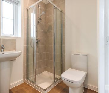 3 bedroom terraced house to rent - Photo 5
