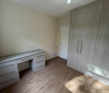 Hilltop Court, Manchester - Photo 6