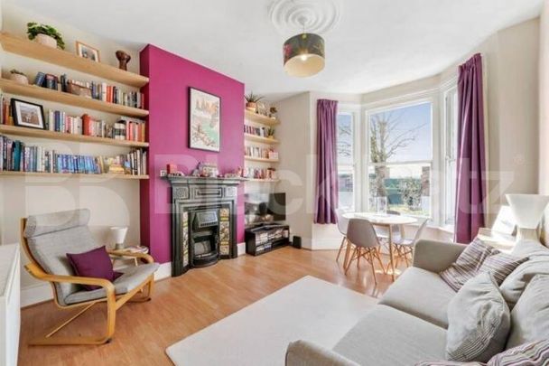 Spacious two double bedroom property in amazing location - Photo 1