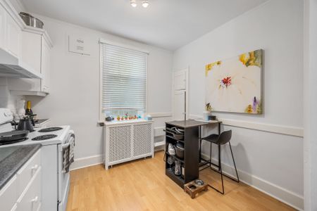 For Lease - 42 Heath Street Unit# Main, Toronto, Ontario - Photo 2