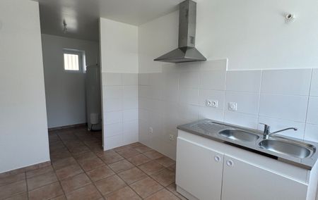 A Louer Brienne-sur-Aisne (08190) Maison 109.52m² - Photo 2
