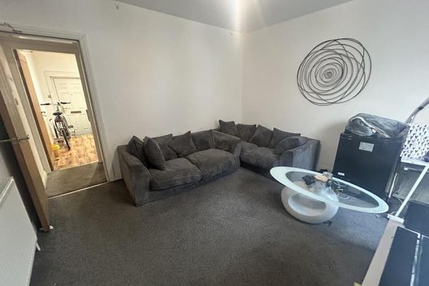 Branksome Terrace, - Photo 1