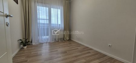 Apartament cu 3 camere, zona Sesul de Sus, parcare subterana - Photo 4