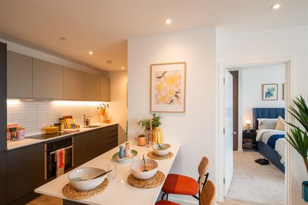 Eda, Salford Quays - Photo 4