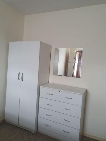 1 Bed Flat, Kings Court, E13 - Photo 5