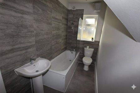 2 bedroom maisonette to rent - Photo 4