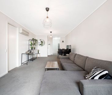 Love the size, feel and facilities of this Melbourne Tower pad! *Un... - Photo 2