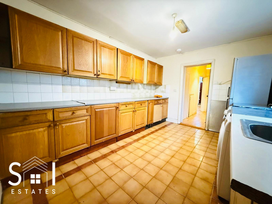 4 bedroom terraced house to rent - Photo 1