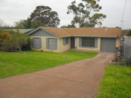 Close to Woodcroft Shopping Centre&excl; - Photo 5