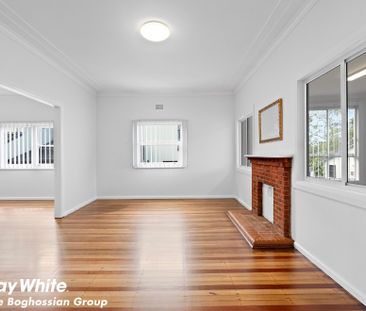 FAMILY HOME - PERFECT LOCATION - Photo 1