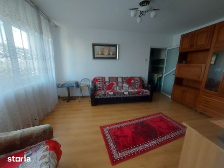Inchiriere apartament 3 camere, micro 11 Targoviste - Fotografie 4
