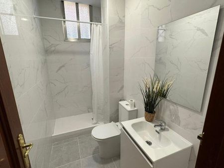 Calle de la Infanta Mercedes, Madrid, Community of Madrid 28020 - Photo 3