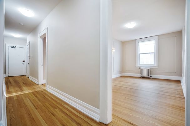 Elgin Apartments - Photo 1