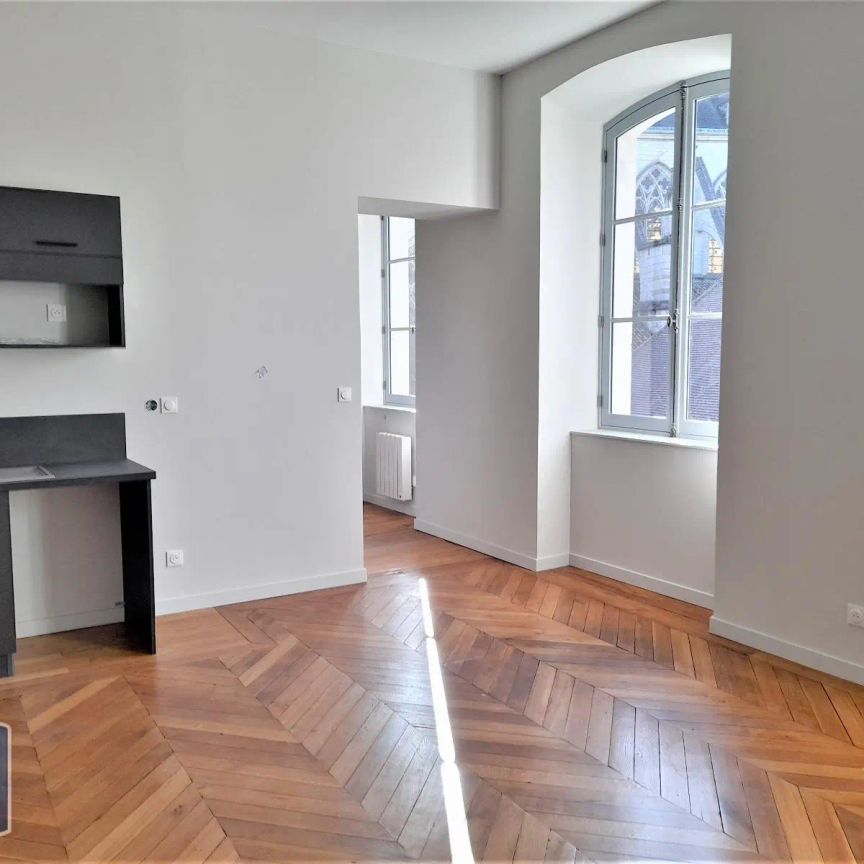Appartement à louer 4 pièces 90.3m² - Photo 1