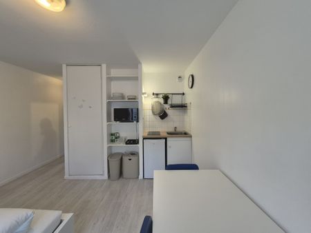 Location Appartement 1 pièce 18m² ARRAS 62000 - Photo 2