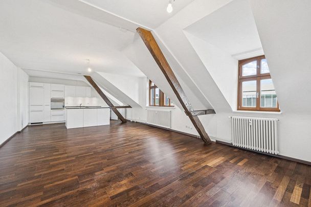 Big City Life - Photo 1