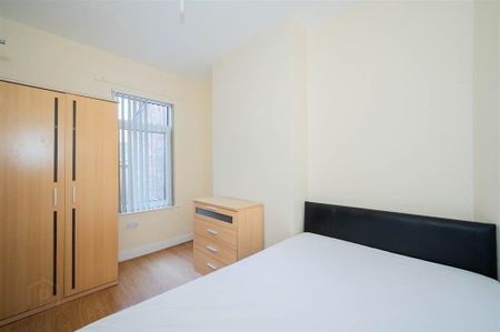 30 Tates Avenue , Belfast, Belfast, BT9 7BY - Photo 3