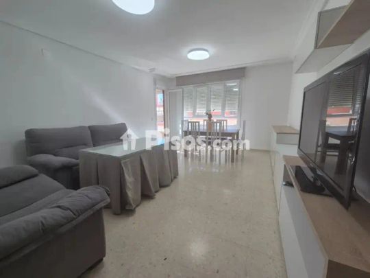 Piso en alquiler en Avenida de Fernando Calzadilla Maestre - Photo 1