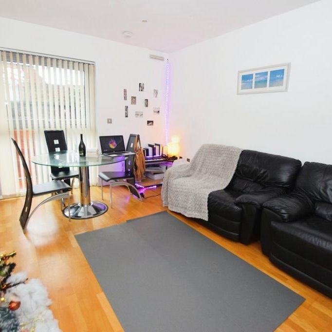1 bedroom flat to rent - Photo 1