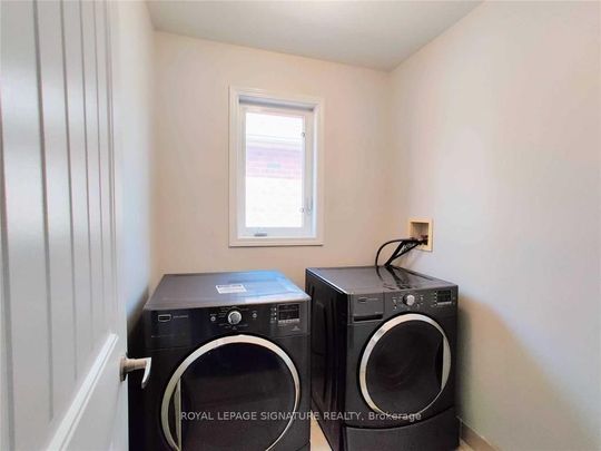 For Lease - 180 Mcdougall Crossing N/A, Milton, Ontario - Photo 1