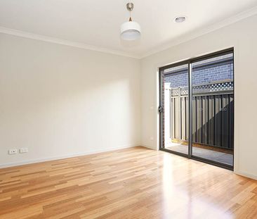 5/10 Devon Road, Pascoe Vale, VIC 3044 - Photo 1