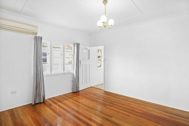 2 Wirega Street, Wavell Heights QLD, Belconnen - Photo 1