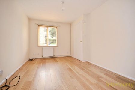 2 bedroom end of terrace house to rent - Photo 2