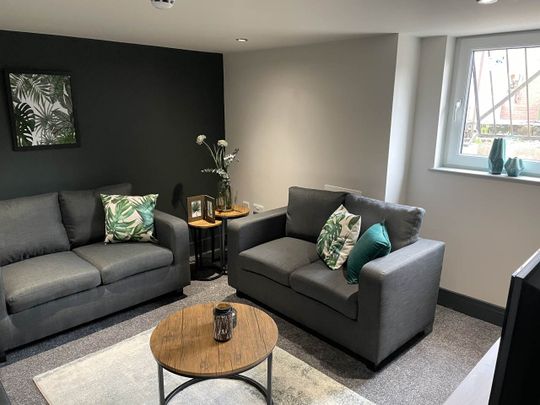 Spring Grove Walk (Room 3), Headingley, Leeds - Photo 1