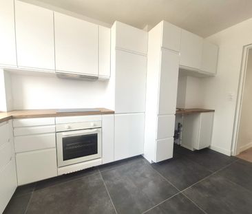 Location Appartement 3 pièces 80m² TOURCOING 59200 - Photo 3